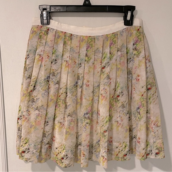 Bebe Spring Floral Pattern Skirt Pastel Print excellent used condition size S - Picture 6 of 13